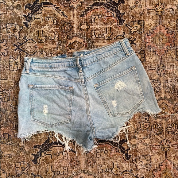 Forever 21 jean shorts | 27 - Picture 1 of 3